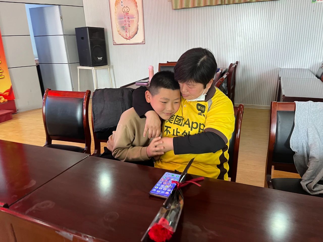 41ecfeddd0a30ab5132018d5e56648c1.jpg