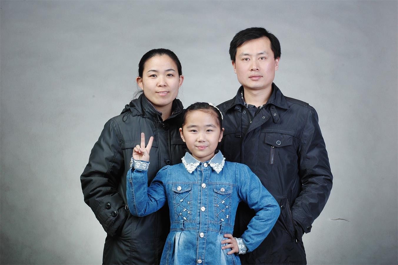 李莉王国利照片一.JPG